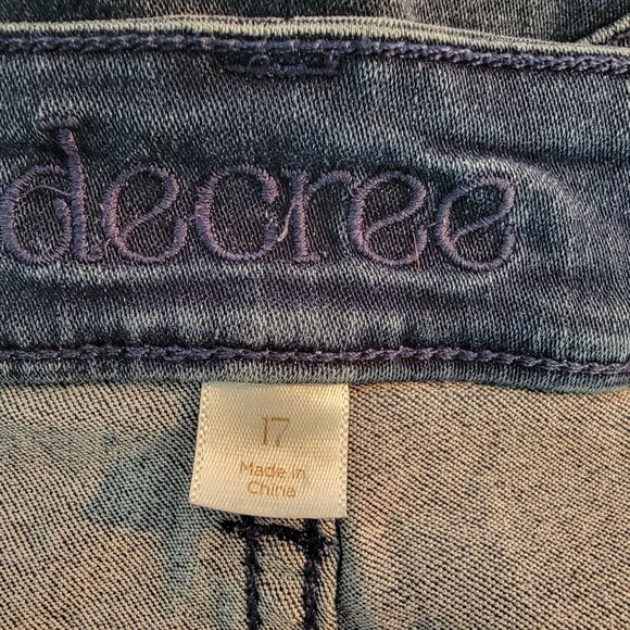 Decree Womens Jeans Size 17Junior Blue Denim Whiskered Skinny Low Rise - Picture 3 of 12